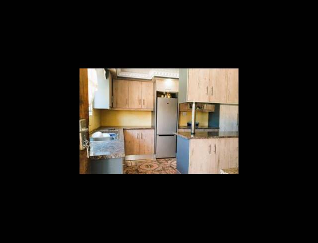 3 BEDROOM HOUSE FOR SALE IN MANKWENG